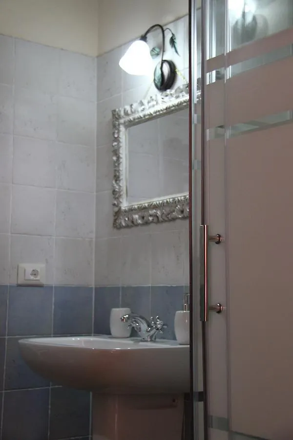 Bed & Breakfast B&B Maison La Coccola Peschiera del Garda Italy